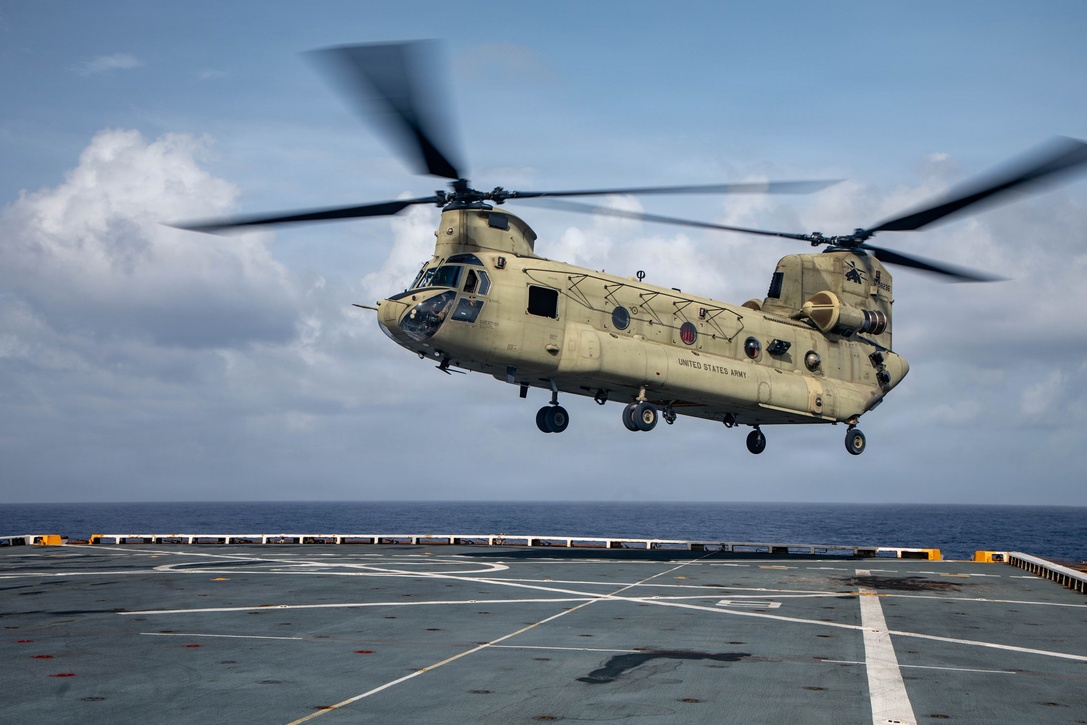 A U.S. Army CH-47 Chinook assigned to Joint Task Force-Bravo, lands aboard San Antonio-class amphibious transport dock USS Fort Lauderdale (LPD 28) during deck landing qualifications while underway in the Caribbean Sea, June 4, 2026. U.S. military forces are deployed to the U.S. Southern Command area of responsibility in support of Operation SOUTHERN SPEAR, Department of War-directed operations, and the president’s priorities to disrupt illicit drug trafficking, deter malign actors and protect the homeland through continuous presence. (U.S. Marine Corps photo)