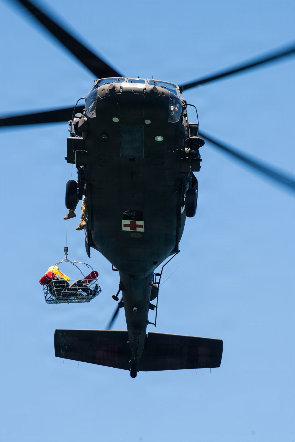 Travis Airmen complete water survival training at Lake Berryessa