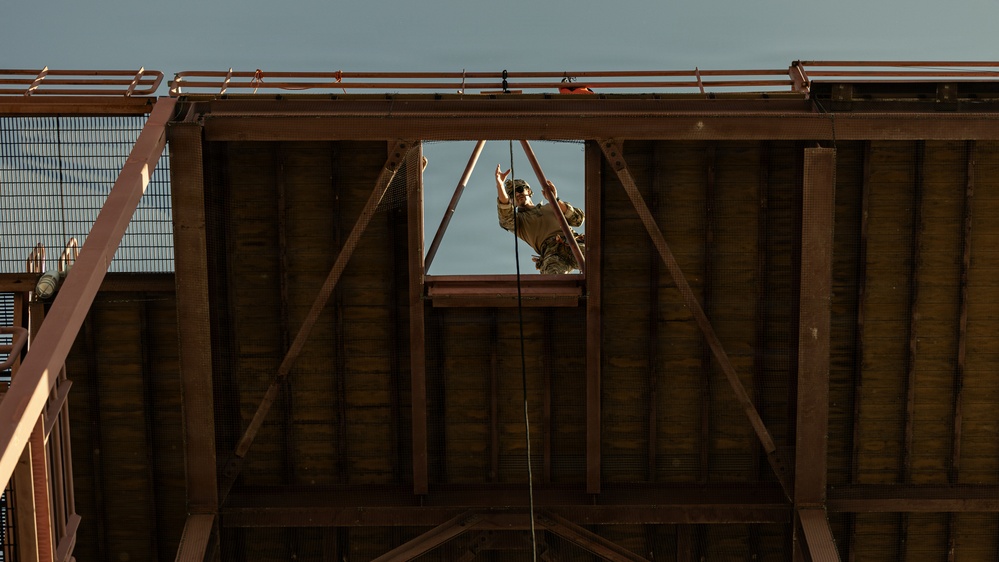 JTF-SB Marines, U.S. Border Patrol sustain rappel tower training
