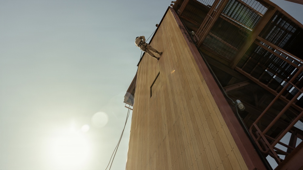 JTF-SB Marines, U.S. Border Patrol sustain rappel tower training