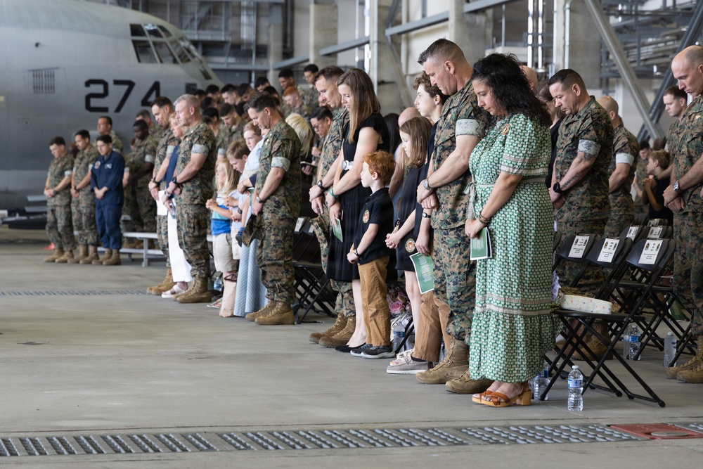VMGR-152 hosts Change of Command ceremony