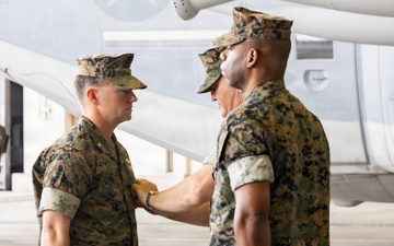 VMGR-152 hosts Change of Command ceremony