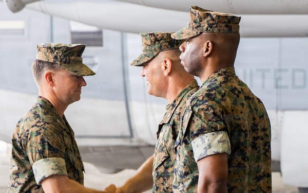 VMGR-152 hosts Change of Command ceremony
