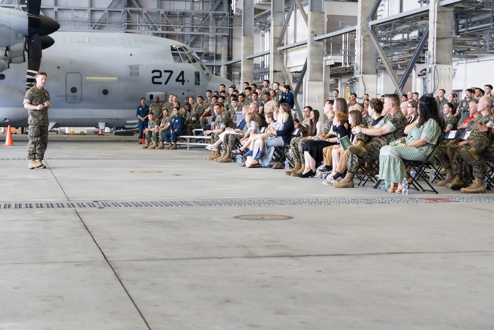 VMGR-152 hosts Change of Command ceremony