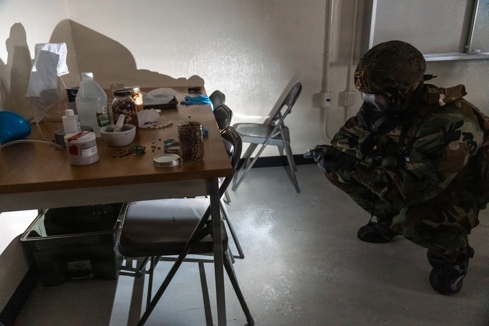 U.S. Marines, Airmen rehearse biological response operations