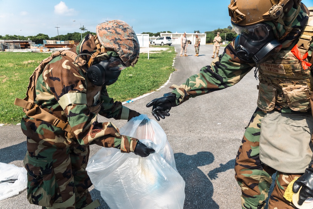 U.S. Marines, Airmen rehearse biological response operations