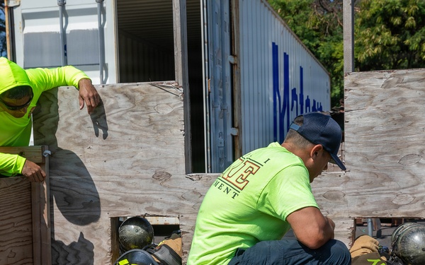 Hawaii Army National Guard firefighters conduct joint emergency response training on Maui