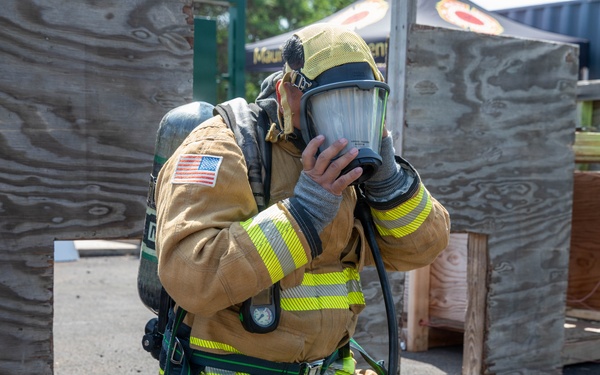 Hawaii Army National Guard firefighters conduct joint emergency response training on Maui