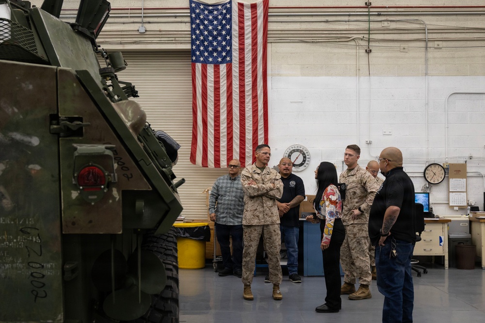 SMMC Ruiz visits Marine Corps Logistics Base Barstow