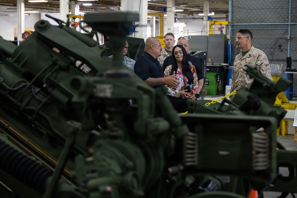 SMMC Ruiz visits Marine Corps Logistics Base Barstow