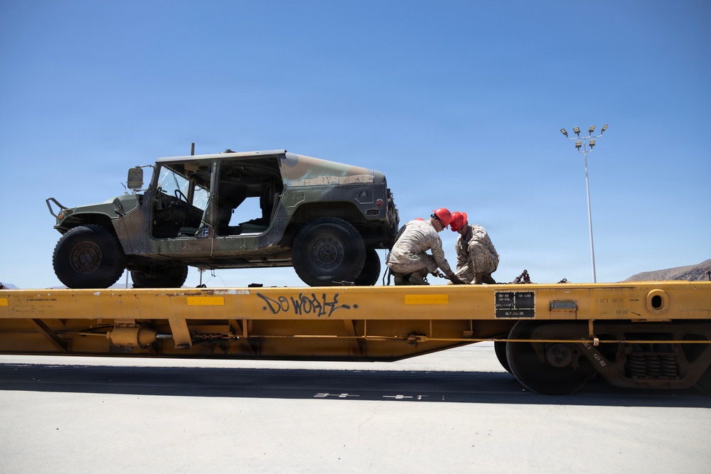 SMMC Ruiz visits Marine Corps Logistics Base Barstow