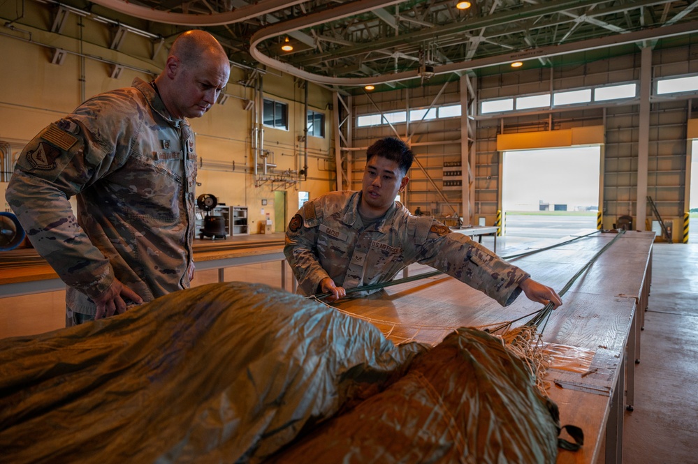 374 AW leadership immerses with combat mobility flight