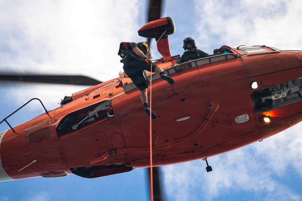 Coast Guard Air Station Barbers Point conducts training