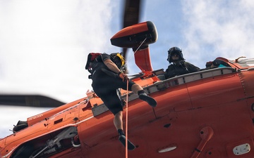 Coast Guard Air Station Barbers Point conducts training