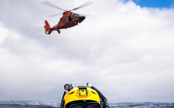 Coast Guard Air Station Barbers Point conducts training