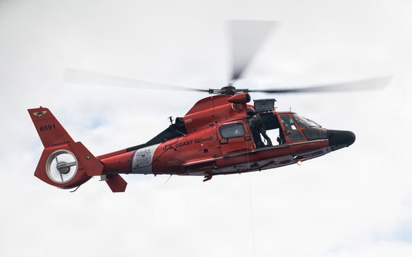 Coast Guard Air Station Barbers Point conducts training