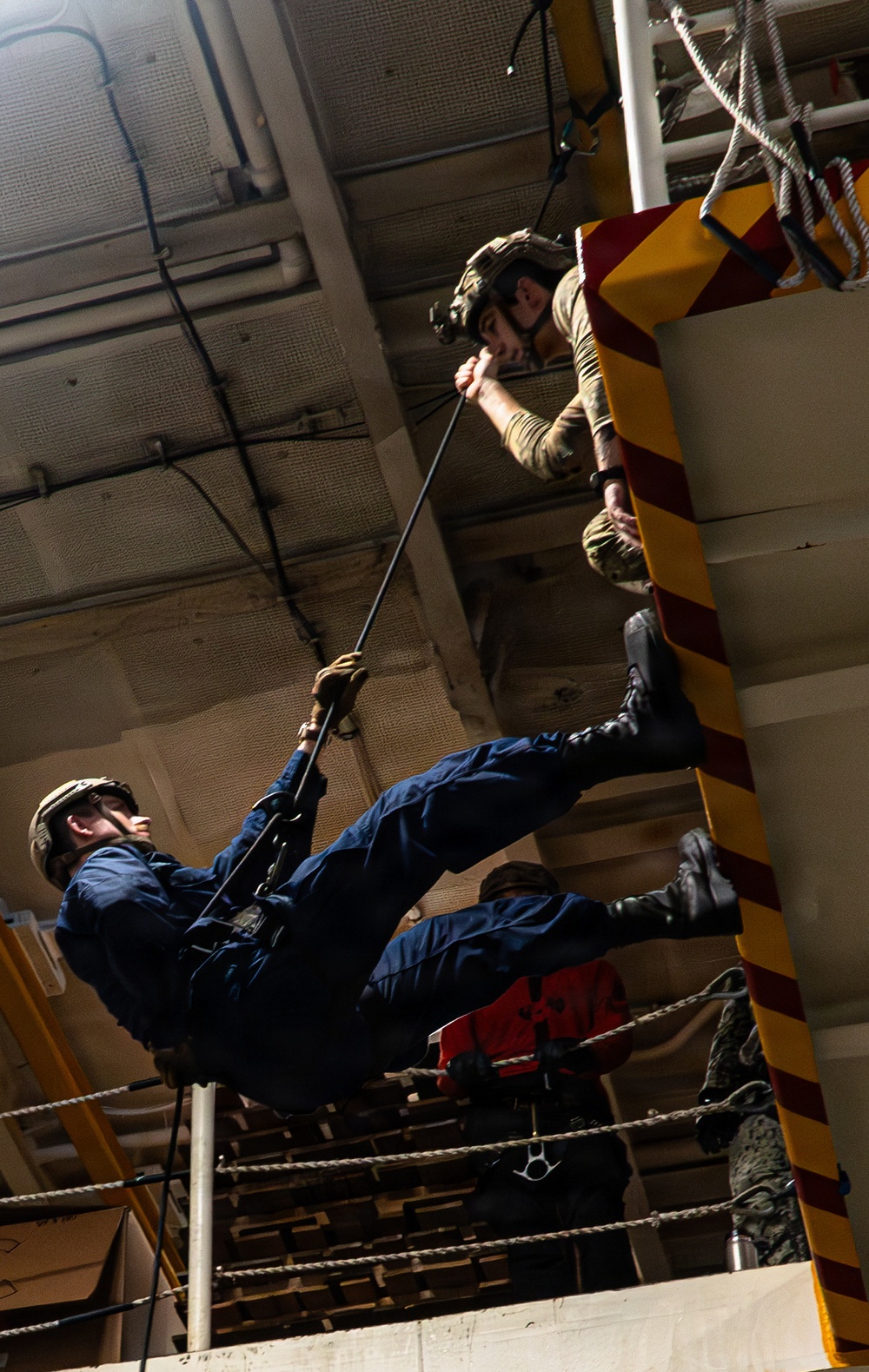 George Washington Conducts Fast Rope Exercises
