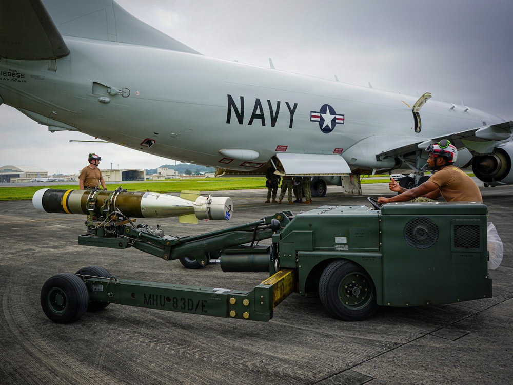 VP-26 Tridents Load Torpedo to a P-8A Poseidon