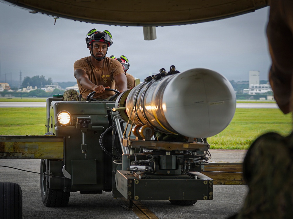 VP-26 Tridents Load Torpedo to a P-8A Poseidon
