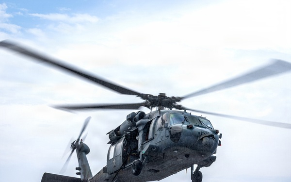 11th MEU Marines, Sailors Conduct Fast-Rope Training Aboard USS Boxer