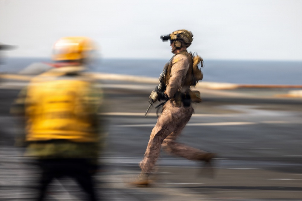 11th MEU Marines, Sailors Conduct Fast-Rope Training Aboard USS Boxer