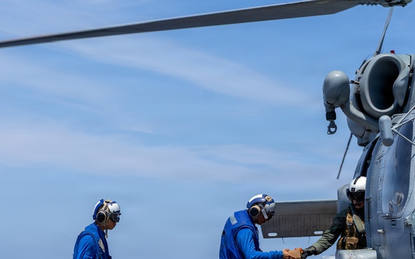 USS Arleigh Burke Conducts Flight Operations in the Mediterranean