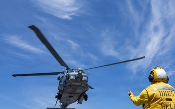 USS Arleigh Burke Conducts Flight Operations in the Mediterranean