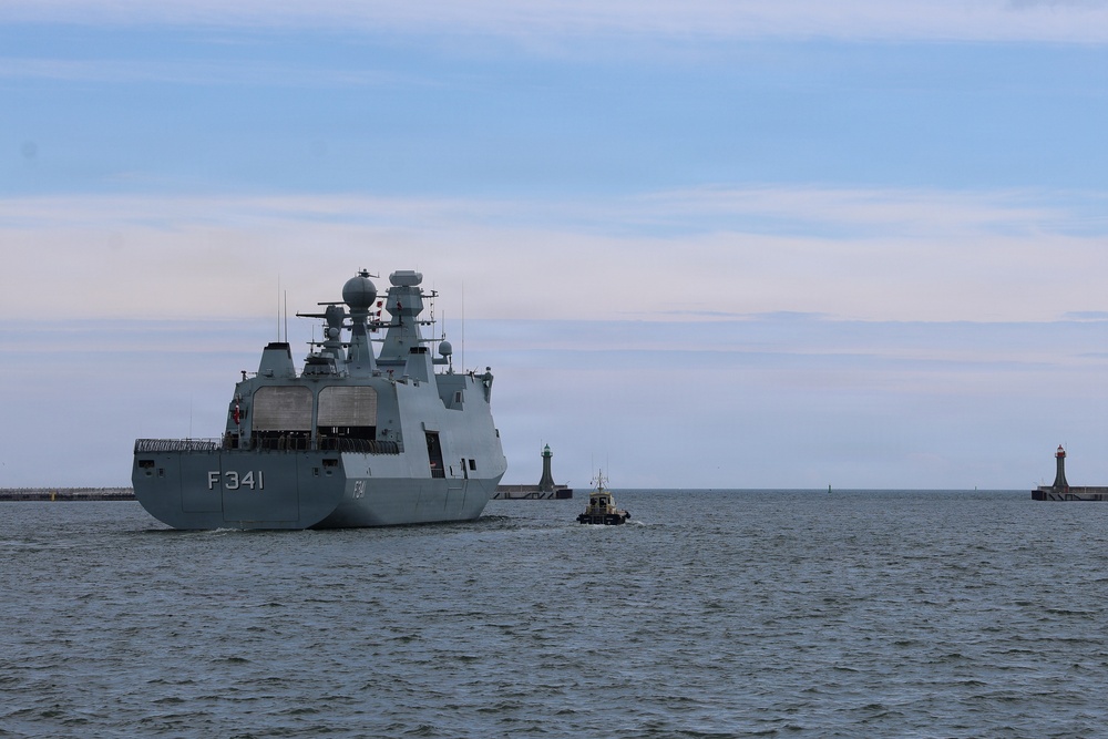 HDMS Absalon (F341) Departs for BATLOPS 26