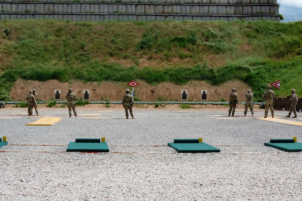 KFOR RC-E Soldiers sharpen marksmanship skills during weapons qualification