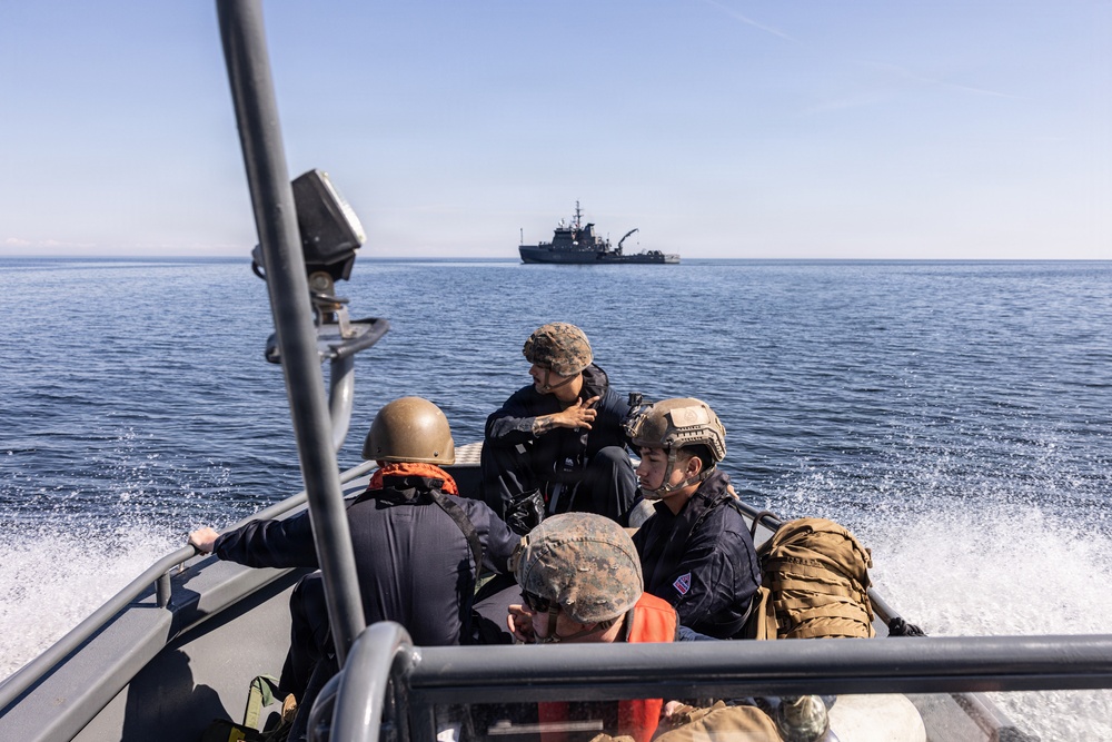U.S. Marines showcase amphibious capabilities with boat insert in Estonia