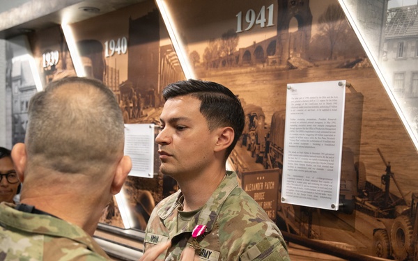 Captain Eric Inman receives a Meritorious Service Medal