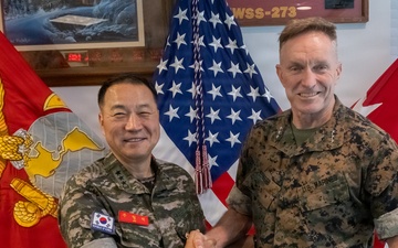 Commandant of the Republic of Korean Marine Corps visits Manpower and Reserve Affairs