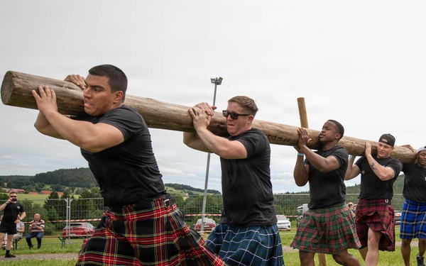2d Cavalry Regiment participates in Highland Games