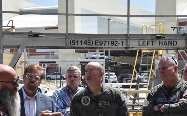 FRCSW Hosts Navy Senior Leaders