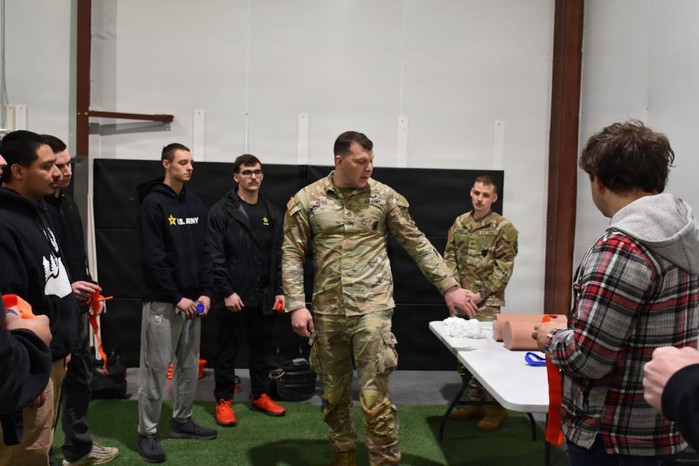 Staff Sgt. Brett Keyes, Lehigh Valley Company, training Future Soldiers