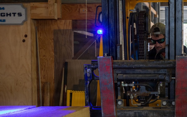 Handling Heavy Timbers and Heavy Loads: The Fork-Driving Shipwright