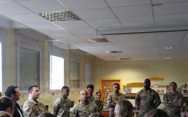 U.S. Soldiers and French-German Brigade speak at College Gambetta