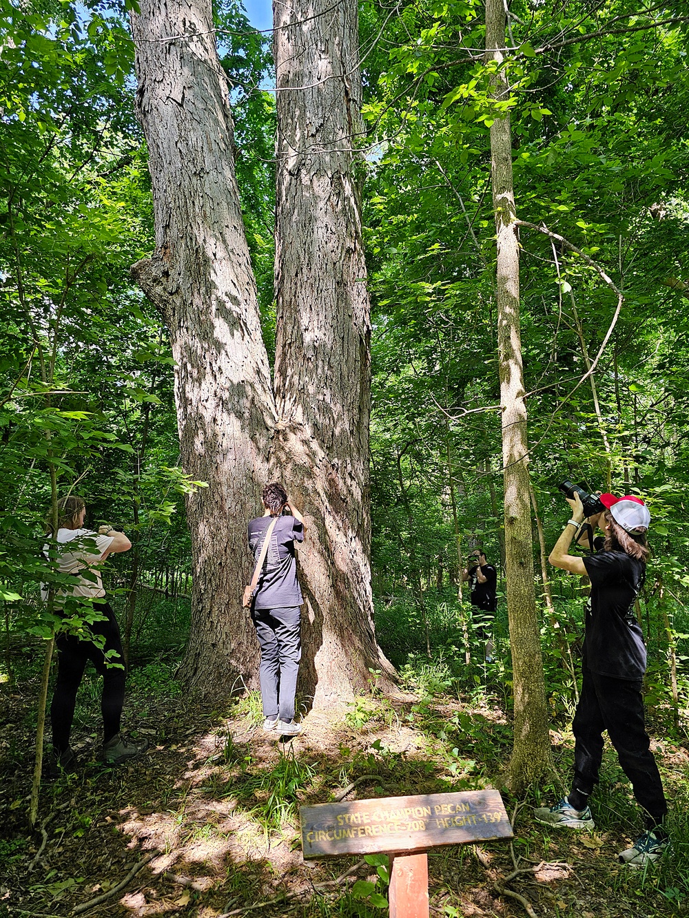University teams trace Corps of Discovery route, gather photographic wildlife data at Fort Leavenworth