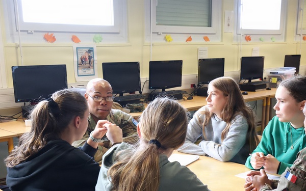 Students of College Gambetta asking questions to U.S. Soldiers