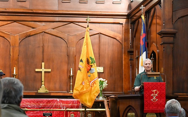 Fort Leavenworth honors 2-1 Cavalry during reunion visit