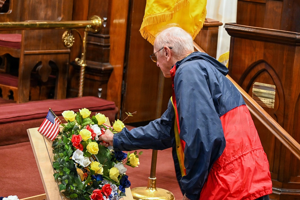 Fort Leavenworth honors 2-1 Cavalry during reunion visit
