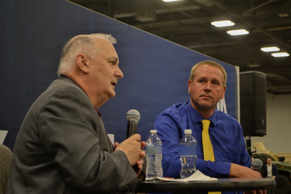 Doing business with DLA Troop Support: Leadership answers industry questions at the 'Knowledge Bar'