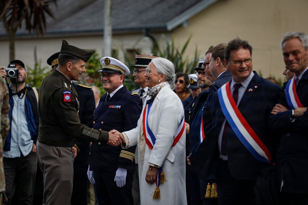 Paratroopers, Rangers commemorate Signal Monument, Normandy 82