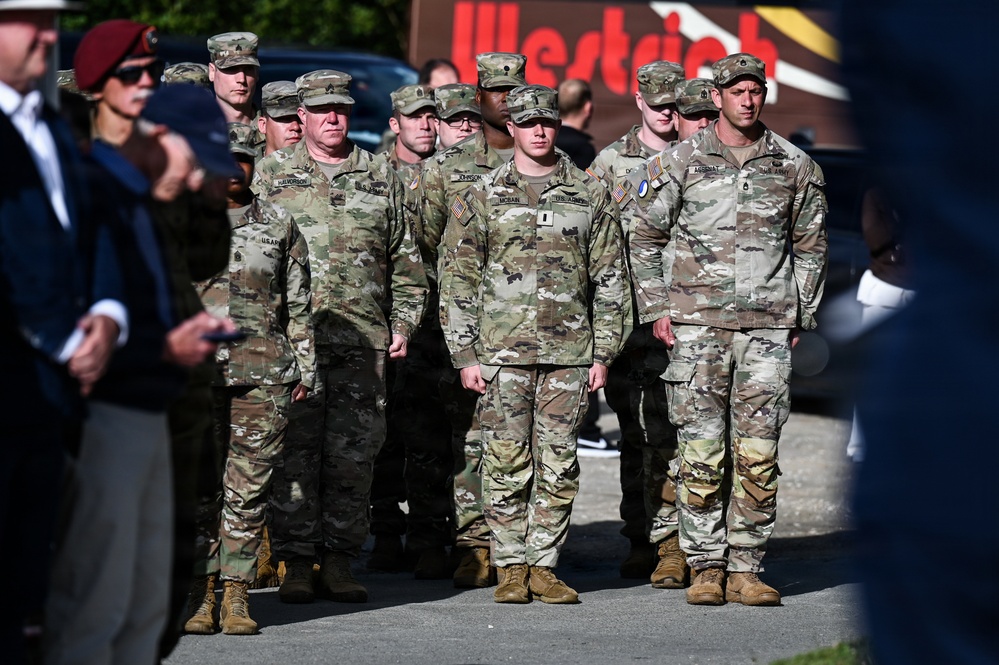 29th ID Soldiers support remembrance ceremony in Gourbesville