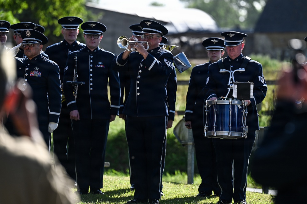 29th ID Soldiers support remembrance ceremony in Gourbesville