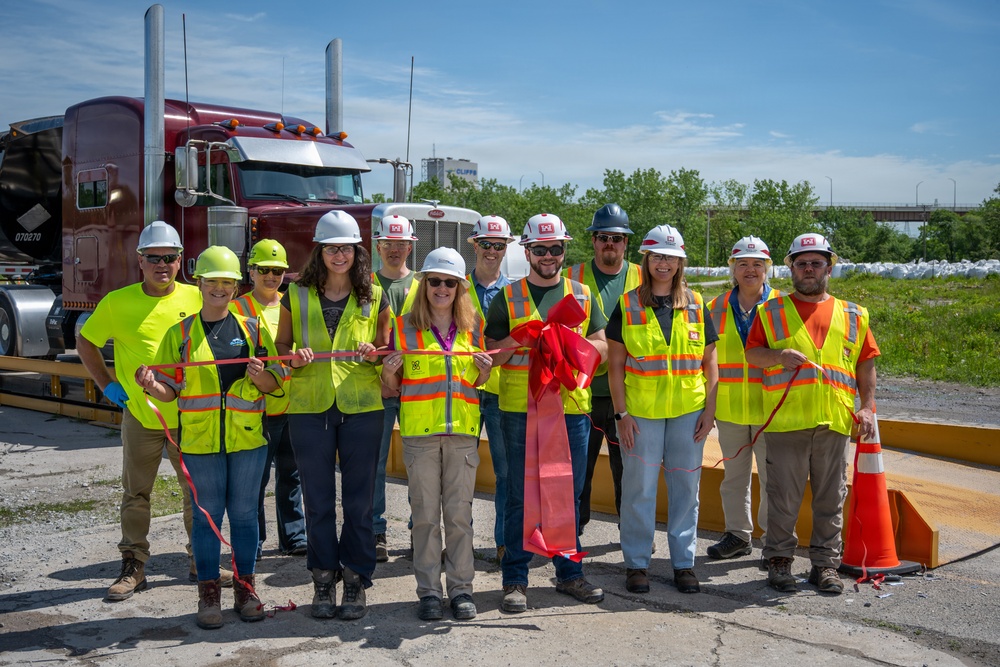 Harshaw FUSRAP Celebrates its 1500th Load