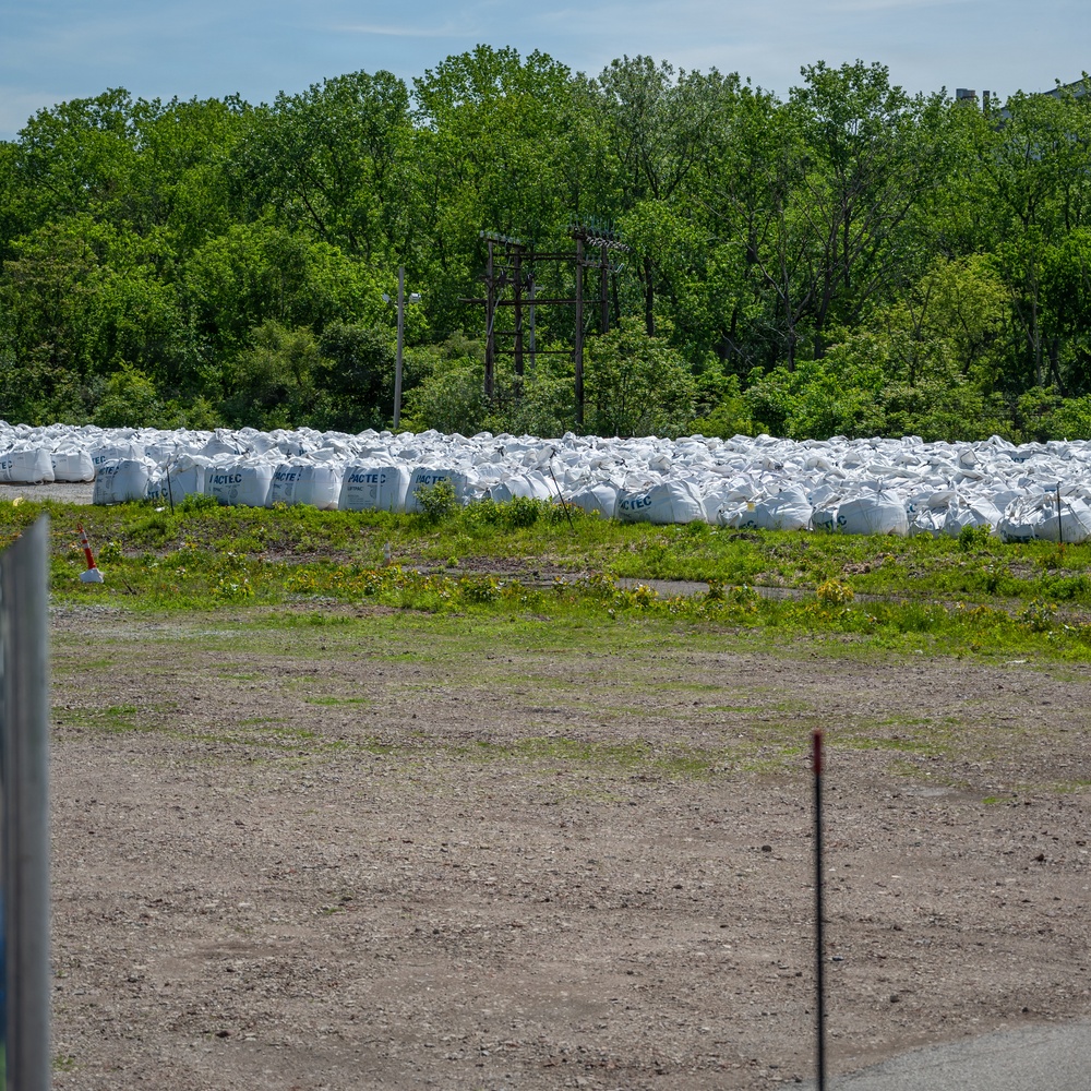 Harshaw FUSRAP Celebrates its 1500th Load