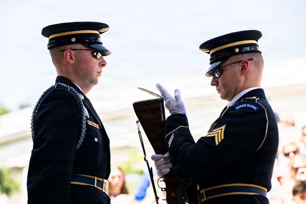 The Washington Commanders' Rookie Class Visits ANC