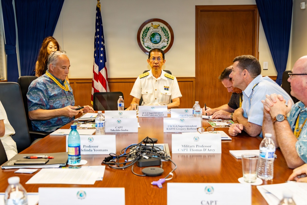 Superintendent of the Japan Coast Guard Academy and Superintendent of the U.S. Coast Guard Academy visit DKI APCSS