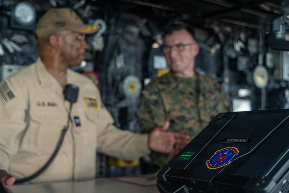 LCF-24: Col. Lynch Tours USS Fort Lauderdale